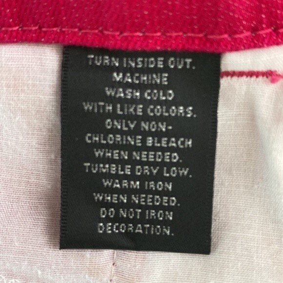 Style & Co Pink Capri Jeans Stretchy Barbiecore Embroidery Brass Stud Detail - Picture 10 of 14